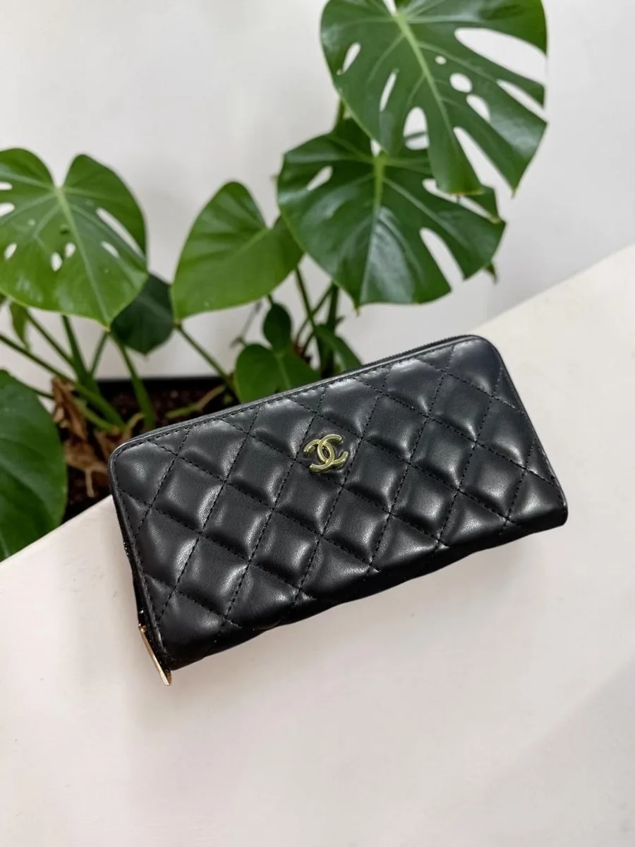 CHANEL WALLET